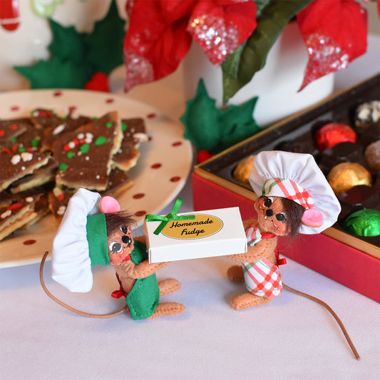 Annalee 3in Christmas Fudge Chef Mice, two mice in chef hats and aprons presenting a gift box of fudge